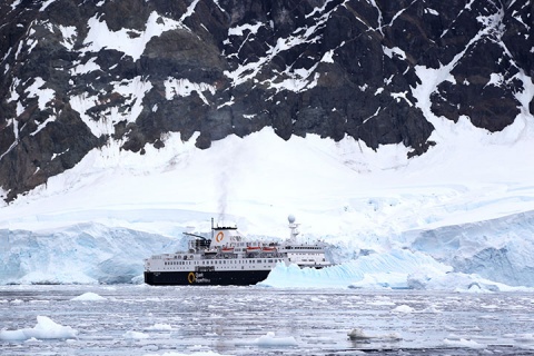 南极、南美五国全景深度34天.世界奇观纵览.专业探险队.精选奢华酒店