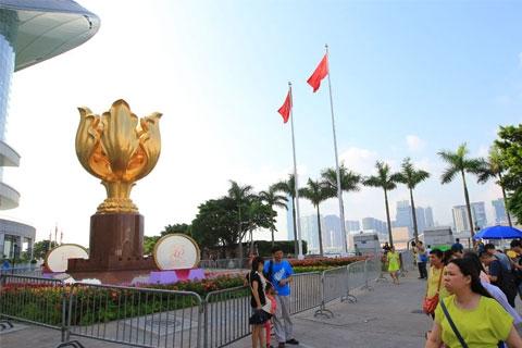 香港经典超值1天（车公庙＋天际100＋浅水湾＋金紫荆广场1TT）
