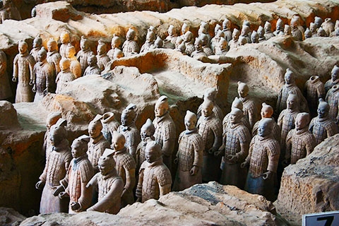 【誉·全景】河南、陕西、开封、洛阳、登封、西安、双飞5天＊小宋城＊少林寺＊龙门石窟＊华山＊兵马俑＜2晚升级入住国际品牌超豪华酒店，品临潼大秦小宴，赠温泉体验＞