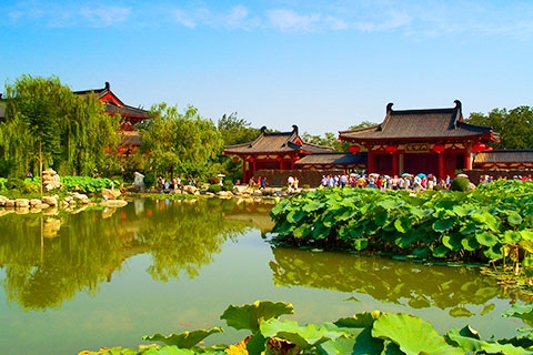 【誉·全景】河南、陕西、开封、洛阳、登封、西安、双飞5天＊小宋城＊少林寺＊龙门石窟＊华山＊兵马俑＜2晚升级入住国际品牌超豪华酒店，品临潼大秦小宴，赠温泉体验＞