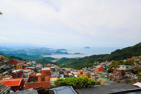 【尚·深度】台湾台北、淡水、九份、南投5天＊TY＊枫桦台一度假村＊泡美肌温泉＜台一农场，摘鲜果＞