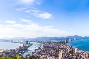 【直通车】惠州双月湾日出银沙盐晶酒店2/3天＊自助早餐＊正海景房＊等待确认＜情人湾风景区悬崖酒吧无限次入场券，七星伴月汤浴体验券，日光池月光池泳池门票，儿童乐园＞