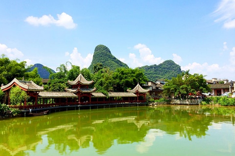 【跟团游】贺州3天＊姑婆山国家森林公园＊黄姚古镇＊玉石林＊湛江往返＜广西全景＞