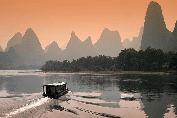 阳朔-【典·美景】桂林、龙脊、双卧5天＊龙脊梯田＊黄洛瑶寨＊兴坪漓江＊银子岩＊阳朔西街＊湛江往返