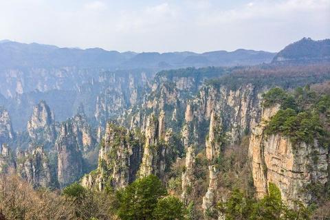 【尚·深度】长沙、韶山、张家界、凤凰古城高铁5天＊武陵源国家森林公园＊空中花园袁家界＊天空之眼七星山＊芙蓉镇＊凤凰古城＜魅力湘西表演，全程入住豪华酒店＞