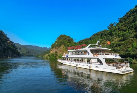 【尚·美食】清远2天＊轻徒步北江栈道飞来寺祈福＊叹酒店自助海鲜晚餐，水上茶居＊小北江游船＊入住清新花园酒店＜一价全包，餐餐清远地道美味，江上早茶体验，纯玩＞