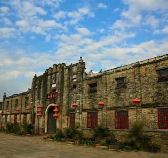 【旅展抢购】东莞、广州南沙2天＊双城经典联游＊住挂五星丰泰花园酒店＊南沙游艇会  创享湾＊东莞记忆 西溪古村 沉香博物馆＜无限次泡养生泉室外泳池畅游，含星级酒店自助早晚餐，纯玩＞