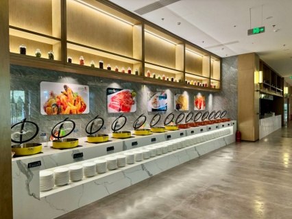 【直通车】清远佛冈森波拉度假酒店2/3天＊松鼠酒店1或2号楼＊奇妙世界观光门票＊无限次富硒温泉＊松鼠酒店水景乐园＊网红泳道＊等待确认＜含自助早+晚，入住抒情双或大床，火山温泉和冰川水谷，可升级森林或星空家庭房，可订购景观复式滑梯或爬网房＞