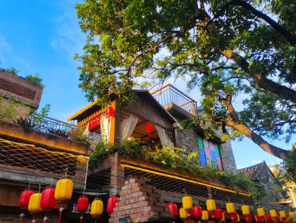 【旅展抢购】东莞、广州南沙2天＊双城经典联游＊住挂五星丰泰花园酒店＊南沙游艇会  创享湾＊东莞记忆 西溪古村 沉香博物馆＜无限次泡养生泉室外泳池畅游，含星级酒店自助早晚餐，纯玩＞