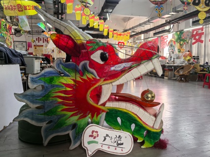 【尚·美食】阳江2天＊聆听非遗传承人细述阳江风筝 难得体验放飞大型龙风筝＊东平珍珠湾 海上飞龙寺 大澳渔村＊住全新阳江福朋喜来登＜一价全包 含3正1早，酒店海鲜自助晚餐 实现生蚝自由 派送龙虾和佛跳墙，东平海鲜餐，青花瓷大盘菜，赠送阳江风筝＞