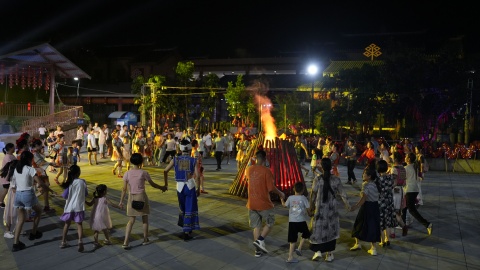 【尚·温泉】韶关3天＊丽宫国际温泉酒店畅享云瑶谷温泉山泉水世界＊瑶族风情长桌宴篝火晚会＊尝粤北美味＊感受瑶族高山流水风情＜一价全包，食足8餐＞
